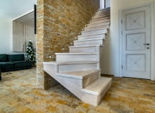 Kamień na ścianie w przedpokoju Kamień na ścianie w przedpokoju