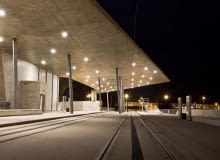 Dynamiczny, żelbetowy przystanek tramwajowo-kolejowy przy nowym stadionie miejskim we Wrocławiu. przytanek, przystanki, wrocław, mpp, maćków pracownia projektowa, zbigniew maćków, ozone, arcadis