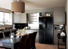 Lodówka side by side w zabudowie kuchennej Lodówka side by side w zabudowie kuchennej