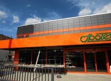 Odremontowany sklep Społem przy ul. Reymonta 26.08.2014 Szczecin . Sklep Spolem Pogodno . Fot. Cezary Aszkielowicz / Agencja Gazeta