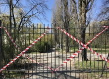 Taśmy - element architektury w dobie koronawirusa Taśmy - element architektury w dobie koronawirusa