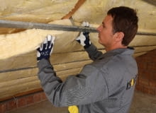 W lipcu warto ocieplić dach - najlepiej niepalną wełną mineralną W lipcu warto ocieplić dach - najlepiej niepalną wełną mineralną