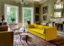 Sofa Hackney, bardzo duża i wygodna. Jest mocnym, nowoczesnym punktem w stylowym wnętrzu, Hay/Square Space Sofa Hackney, bardzo duża i wygodna. Jest mocnym, nowoczesnym punktem w stylowym wnętrzu, Hay/Square Space