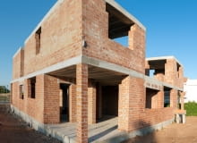 Dom murowany można zbudować w jeden rok, jeśli się jest do budowy dobrze przygotowanym i ma dobrego wykonawcę budowa domu