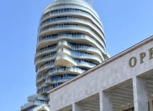 Tirana’s Rock / Głowa Skandenberga w Tiranie. Proj. MVRDV