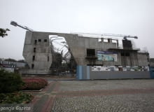 10.09.2010 WARSZAWA , BUDOWA CENTRUM HISTORII ZYDOW POLSKICH PRZY UL. ANIELEWICZA . FOT; KRZYSZTOF MILLER / AGENCJA GAZETA