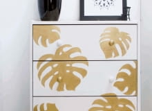 Ta komoda przeszła już trzy metamorfozy, zmienia się wraz z moimi upodobaniami. Ta komoda przeszła już trzy metamorfozy, zmienia się wraz z moimi upodobaniami.