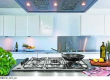 Gaz sieciowy, czyli metan to najprzyjaźniejsze dla środowiska naturalnego paliwo nieodnawialne. Ogrzewanie nim domu przy zastosowaniu kotłakondensacyjnego daje naprawdę wymierne korzyści i wydaje się być jedynym racjonalnym wyborem. Gaz sieciowy, czyli metan to najprzyjaźniejsze dla środowiska naturalnego paliwo nieodnawialne. Ogrzewanie nim domu przy zastosowaniu kotłakondensacyjnego daje naprawdę wymierne korzyści i wydaje się być jedynym racjonalnym wyborem.