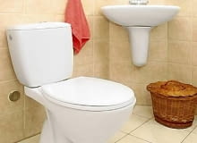 Materiały i narzędzia: płaski klucz do odkręcenia wężyka, śrubokręt do regulacji pływaka, nożyk do oczyszczenia zabrudzonych powierzchni 08.10.2007 WARSZAWA - CZTERY KATY KROK PO KROKU