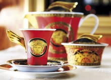 Porcelanowe naczynia zaprojektowane przez włoskiego designera dla firmy Rosenthal były jego pierwszą przygodą z wzornictwem wnętrzarskim. 30.09.2008 WARSZAWA SESJA STYL