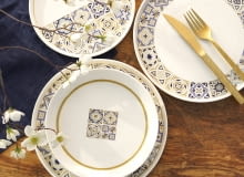 Porcelana Azulea. Porcelana na wielkanocnym stole
