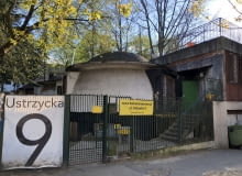 Kopulaki w Warszawie. Domy na Ustrzyckiej wyglądają jak wioska Smerfów Kopulaki w Warszawie. Domy na Ustrzyckiej wyglądają jak wioska Smerfów