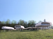 Futurystyczne pawilony - centra badawcze zaprojektowane przez Dagmarę Oliwę i Anitę Luniak. Nagrodzone Golden A'Design Award w konkursie A'Design Award & Competition. Futurystyczne pawilony jako centra badawcze zaprojektowane przez Dagmarę Oliwę i Anitę Luniak. Nagrodzone Golden A'Design Award w konkursie A'Design Award & Competition.