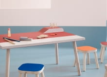 Furniture Linoleum od marki Forbo Linoleum na meblach - nowe zastosowanie podłogowego materiału