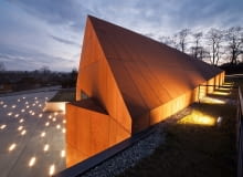 Muzeum Polaków Ratujących Żydów podczas II wojny światowej im. Rodziny Ulmów w Markowej. Proj.  Nizio Design International