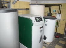 Dzięki zastosowaniu odpowiedniego sterowania oraz rozwiązań konstrukcyjnych, obsługa tych kotłów zajmuje mniej czasu niż pozostałych urządzeń na paliwa stałe kotły na pelety, kotły grzewcze, kotłownia