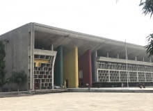 Gmach Sądu Najwyższego, Czandigarh, projekt: Le Corbusier