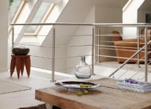 Nie warto rezygnować z wypełnienia między słupkami nośnymi. Nawet jeśli nie mamy własnych dzieci, mali goście też powinni czuć się bezpiecznie. gab1267_ 096