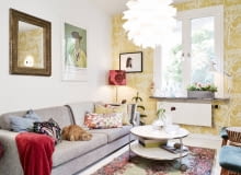 Skandynawskie mieszkanie w Goteborgu. mieszkanie w skandynawskim stylu, jasne mieszkanie, deski na podłogach, tapety na ścianach, oryginalne tapety, jak urządzić mieszkanie w stylu skandynawskim?