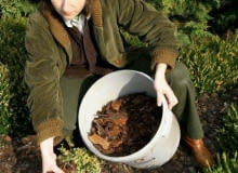 12.10.2005 WARSZAWA BYLINIARNIA SZKOLA GLOWNA GOSPODARSTWA WIEJSKIEGO ( SGGW ) PRACE OGRODOWE PORZADKOWE KROK PO KROKU JESIEN AGNIESZKA ZELAZKO FOT. WOJCIECH SURDZIEL / AGENCJA GAZETA KWIETNIK NR 11 (143) - 11 2006 PUBLIKACJA KWIETNIK NR 12 (204) - 12 2011 SLOWA KLUCZOWE: OGRODNICTWO ROSLINY ZDJĘCIE DO WKŁADKI: KWIETNIK NR 11 (143) - CZASOPISMA