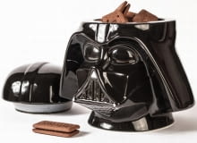 Darth Vader jako pojemnik na ciastka. Kupisz np. na dystryktzero.pl za 149 zł. darth vader, gwiezdne wojny, gadżety