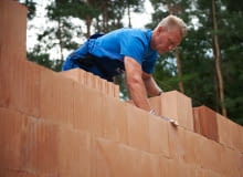 Warto dowiedzieć się, czy możemy zwrócić sprzedawcy materiały, które pozostaną po zakończeniu budowy ściany zewnętrzne, koszt budowy