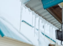 Kto i kiedy powinien odśnieżyć budynek Kto i kiedy powinien odśnieżyć budynek