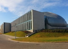 Budowa obiektu trwała dwa lata. Funkcję generalnego wykonawcy inwestycji pełniła firma Skanska.