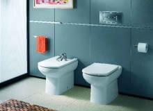 Przyciski spłukujące wytwarzane są ze stali nierdzewnej, szkła i tworzywa sztucznego Przyciski spłukujące wytwarzane są ze stali nierdzewnej, szkła i tworzywa sztucznego