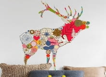 Jeleń w roli kolorowej naklejki na ścinę. Rozmiar: 67 x 67 cm. Cena: 76 zł, http://pixers.pl. Jeleń w roli kolorowej naklejki na ścinę. Rozmiar: 67 x 67 cm. Cena: 76 zł, http://pixers.pl.