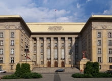 Sejm Śląski, czyli budynek Śląskiego Urzędu Wojewódzkiego w Katowicach - monumentalne arcydzieło modernizmu