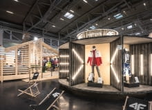 Stoisko firmy 4F zaprojektowane w pracowni mode:lina.