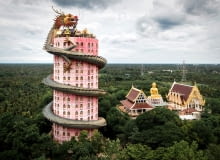 Wat Samphran - świątynia ze smokiem w Tajlandii Wat Sam Phran - świątynia ze smokiem w Tajlandii