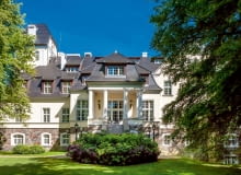 Eklektyczny pałac Ciekocinko od strony ogrodu - stan aktualny. Eklektyczny pałac Ciekocinko od strony ogrodu - stan aktualny.