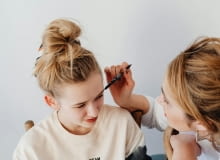 Toaletka dla dziecka – praktyczny przewodnik dla rodziców. Jak wybrać i czemu warto