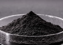 Ekstrakt z leonardytu, kwasy humusowy i fulwowy stosowane do poprawy struktury gleby, zatrzymywania składników odżywczych i promowania zdrowej mikrobioty.