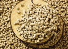 Pelety najlepiej kupować od producentów, którzy mają certyfikaty jakości produktu. Jest to istotne dla wartości energetycznej paliwa Pelety najlepiej kupować od producentów, którzy mają certyfikaty jakości produktu. Jest to istotne dla wartości energetycznej paliwa