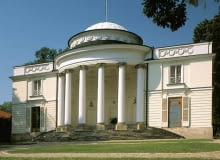 Park Natolin w Warszawie. Pałac - elewacja ogrodowa