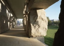 Ensamble Studio, kamień naturalny