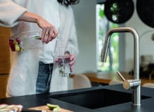 Kolekcja baterii kuchennych Duero Pure z filtrem do wody łączy zdrowie, wygodę i ekologię. Kolekcja baterii kuchennych Duero Pure z filtrem do wody łączy zdrowie, wygodę i ekologię.