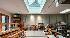 Warsztat tkacki pod własnym dachem? Uwolnij swoje pasje, a poddasze odkryje przed Tobą więcej niż myślisz!