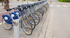 Jak wybrać stojaki na rowery do przestrzeni publicznej?