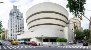 Muzeum Guggenheima w Nowym Jorku. Proj. Frank Lloyd Wright
