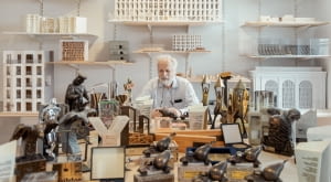 Wojciech Zych ze statuetkami