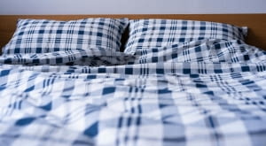 Najzdrowsze materiały na pościel – czego unikać? 6 wskazówek
