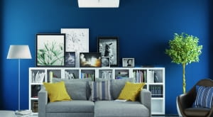 Inteligentny klimat w domu kW. Urządzenie pracuje w technologii DC Inverter i składa się z jednostki wewnętrznej UMS oraz zewnętrznej MOSE z wydajną sprężarką ROTARY DC INVERTER na czynnik R32. System zapewnia efektywne chłodzenie i ogrzewanie nawet w wymagających warunkach, przy