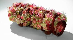 27.09.2011 WARSZAWA BRONISZE SESJA FLORYSTYKA ZALOBNA DLA CZASOPISMA BUKIETY FOT. ARKADIUSZ SCICHOCKI / AGENCJA GAZETA SLOWA KLUCZOWE: ROSLINA KWIAT FLORYSTYKA KOMPOZYCJA DEKORACJA