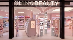 Drogeria, perfumeria i salon beauty w jednym. Dlaczego sklepy łączą dziś coraz więcej funkcji?