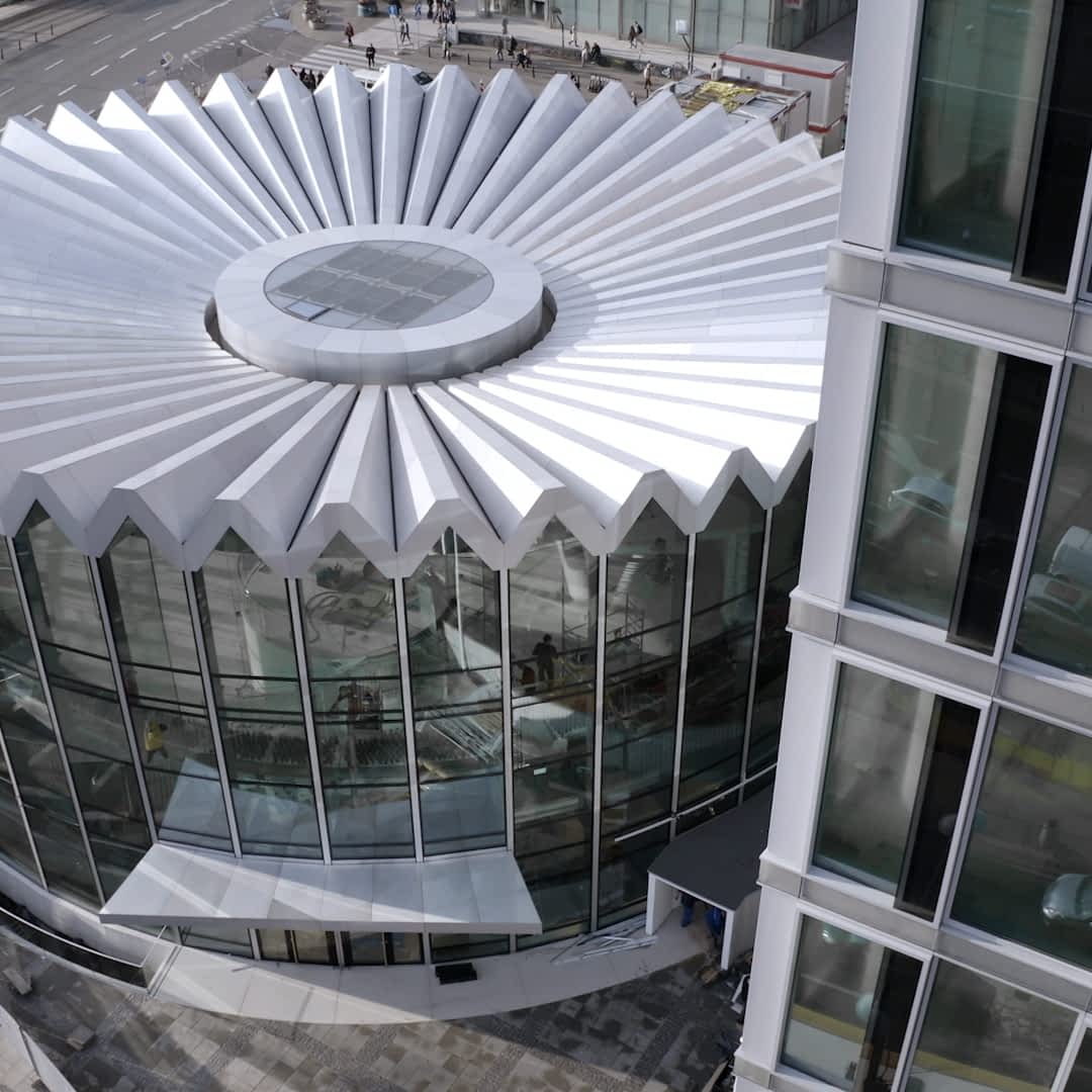 Nowa Rotunda PKO w Warszawie już otwarta - Bryła