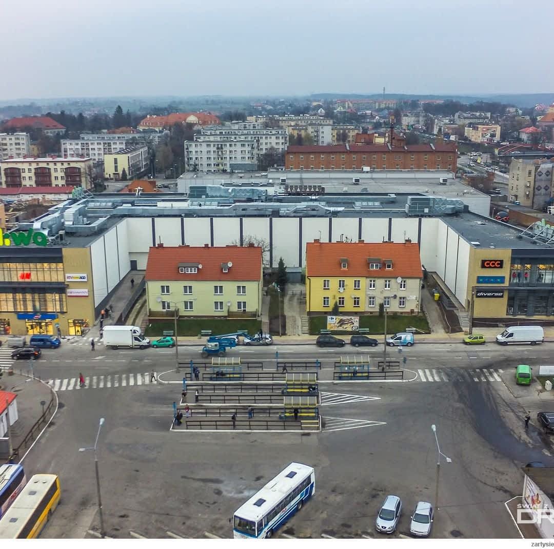 [MAKABRYŁA] Ścianą w okna, czyli galeria handlowa w Kwidzynie - Bryła - makabry(ła)